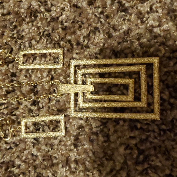 Sarah Coventry Gold Necklace Set - Picture 2 of 4